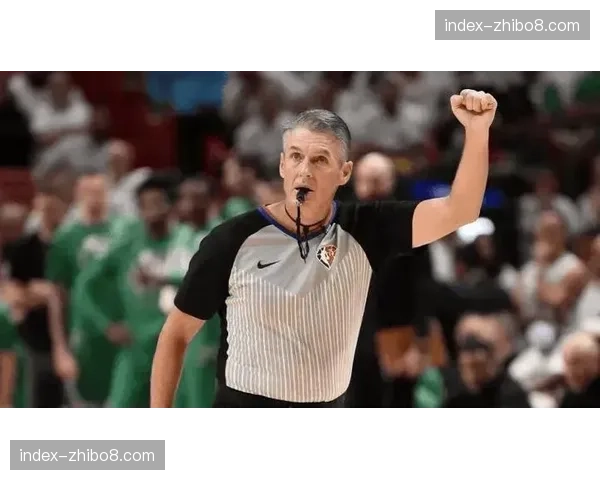 NBA官方公布5月15日裁判选派名单，福斯特将执裁勇士与灰熊的季后赛关键战